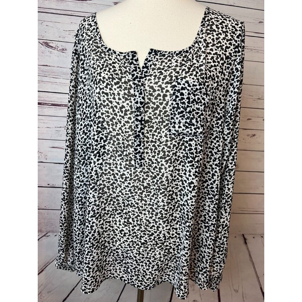 Torrid Plus Size Blouse 2X 2 Sheer long sleeve Hearts 10455965 Long Sleeve Shirt